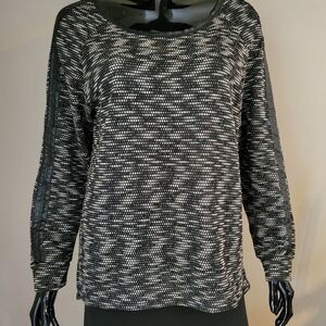 Two by Vince Camuto top